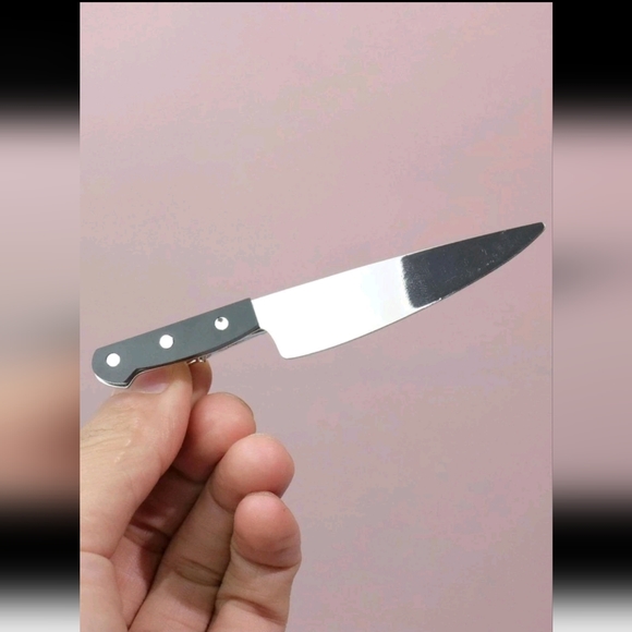 2 Butcher Knife Hairclips - Picture 10 of 16